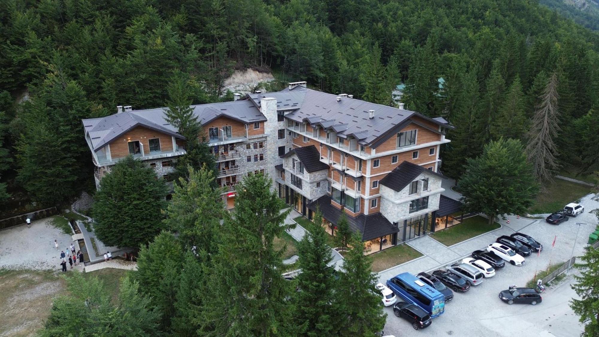 Hotel Fusha E Gjese Valbone Exterior foto